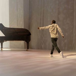 Foto Lil' Buck: Real Swan