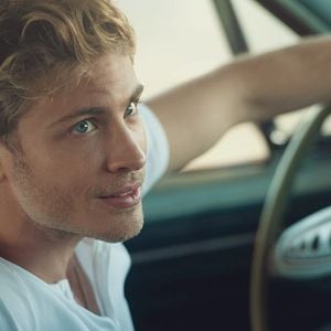 Foto Cerca del horizonte