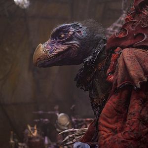 Foto Cristal Oscuro: La era de la resistencia