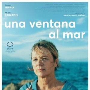 Foto Una ventana al mar