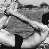 Foto Bikram: Yogui, gurú, depredador