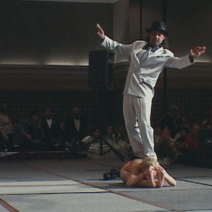 Foto Bikram: Yogui, gurú, depredador