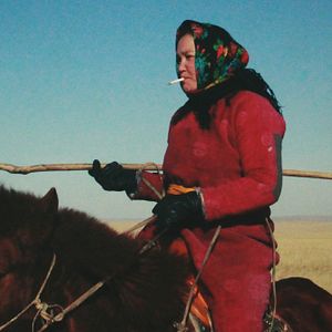 Foto El huevo del dinosaurio