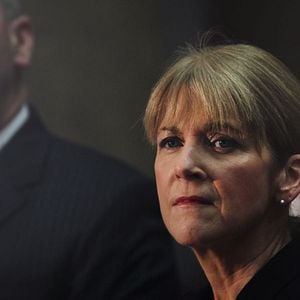 Foto How to Fix a Drug Scandal