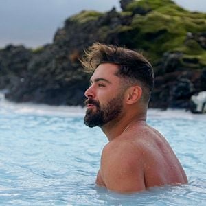 Foto Zac Efron: Con los pies en la tierra