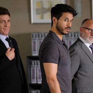 Foto Servir y proteger