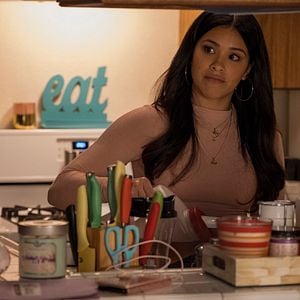 Foto Cómo sobrevivir en un mundo material (Kajillionaire)