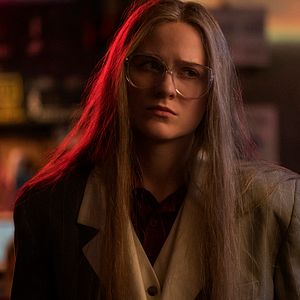 Foto Cómo sobrevivir en un mundo material (Kajillionaire)