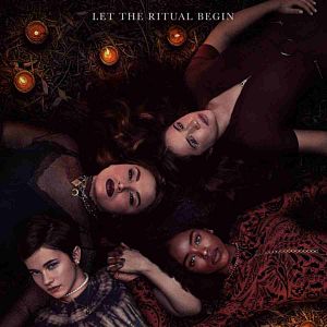 Foto Jóvenes y brujas