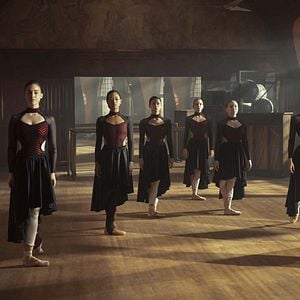 Foto Delicadas y crueles