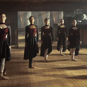 Foto Delicadas y crueles