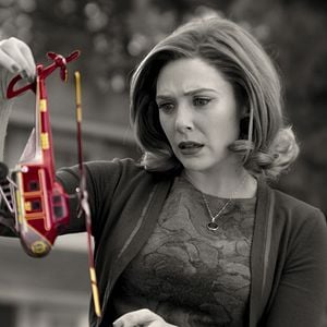 Foto Bruja Escarlata y Visión