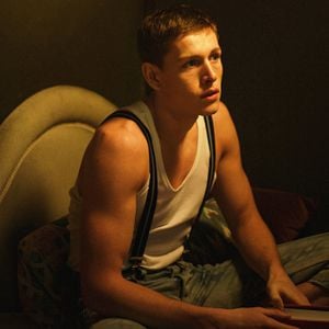 Foto Harris Dickinson