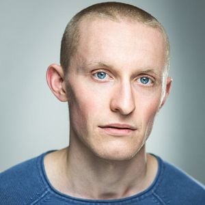 Foto Adam Young (II)