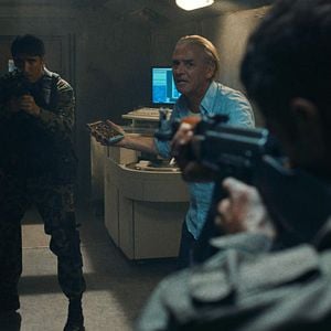 Foto Search and Destroy