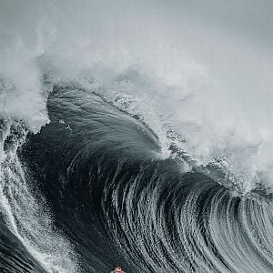 Foto Una ola de treinta metros