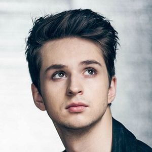 Foto Grayson Maxwell Gurnsey