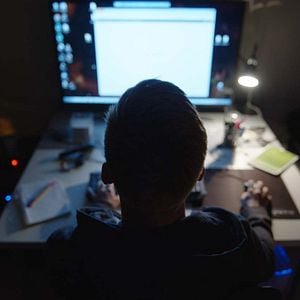 Foto Shiny Flakes: El cibernarco adolescente