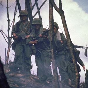 Foto Corazones de Hierro