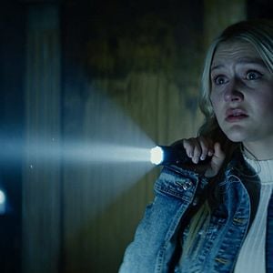 Foto Alyvia Alyn Lind