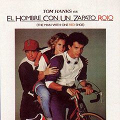 Foto El hombre con un zapato rojo