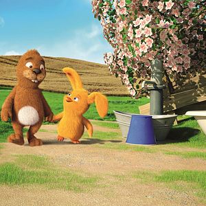 Foto Keinohrhase und Zweiohrküken