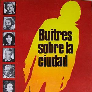 Foto Buitres sobre la ciudad