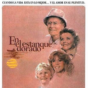 Foto En el estanque dorado