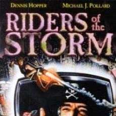 Foto Los viajeros de la tormenta