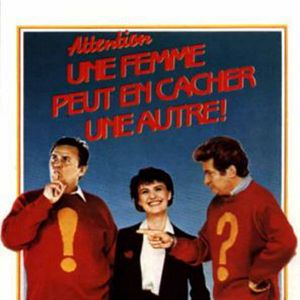 Foto Attention, une femme peut en cacher une autre