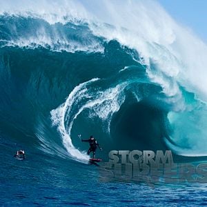 Foto Storm Surfers 3D (Surfistas de tormentas)