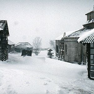Foto Más allá de las colinas