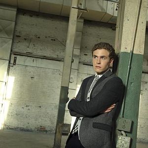 Foto Iain De Caestecker