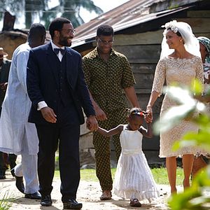 Foto Medio sol amarillo