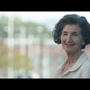 Foto Amaren Eskuak (Las manos de mi madre)