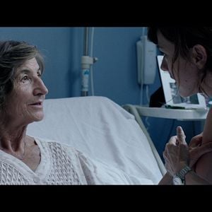 Foto Amaren Eskuak (Las manos de mi madre)