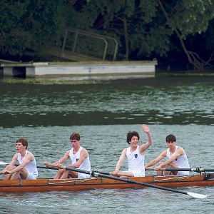Foto Guillaume y los chicos, ¡a la mesa!