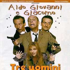 Foto Tres hombres y una pierna