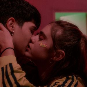 Foto All Eyes Off Me