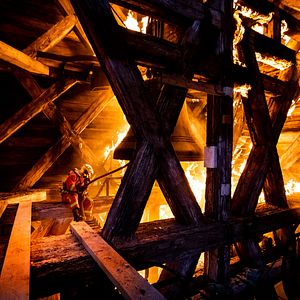 Foto Arde Notre-Dame