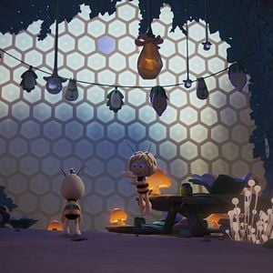 Foto La abeja Maya y el orbe dorado