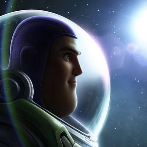 Foto Lightyear