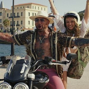 Foto Puñales por la espalda: El misterio de Glass Onion