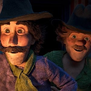 Foto Tres ladrones y un león