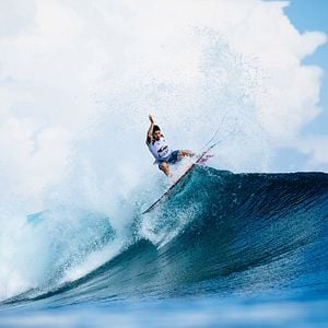 Foto Make or Break: en la cresta de la ola