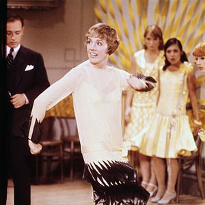 Foto Millie, una chica moderna