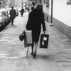 Foto Una muchacha sin historia