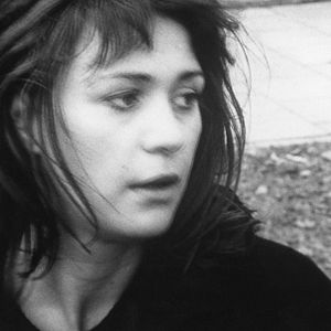 Foto Una muchacha sin historia