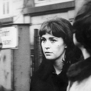 Foto Una muchacha sin historia