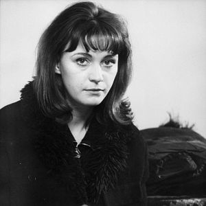 Foto Una muchacha sin historia